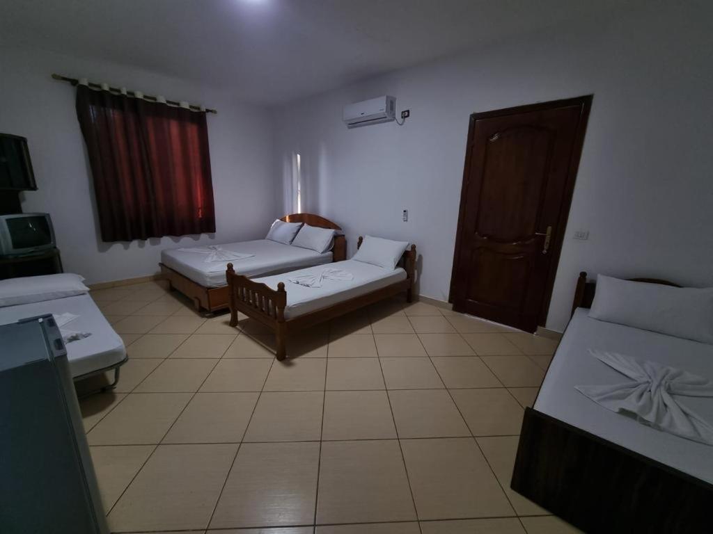Apartamento Dhoma Plazhi Agimi *