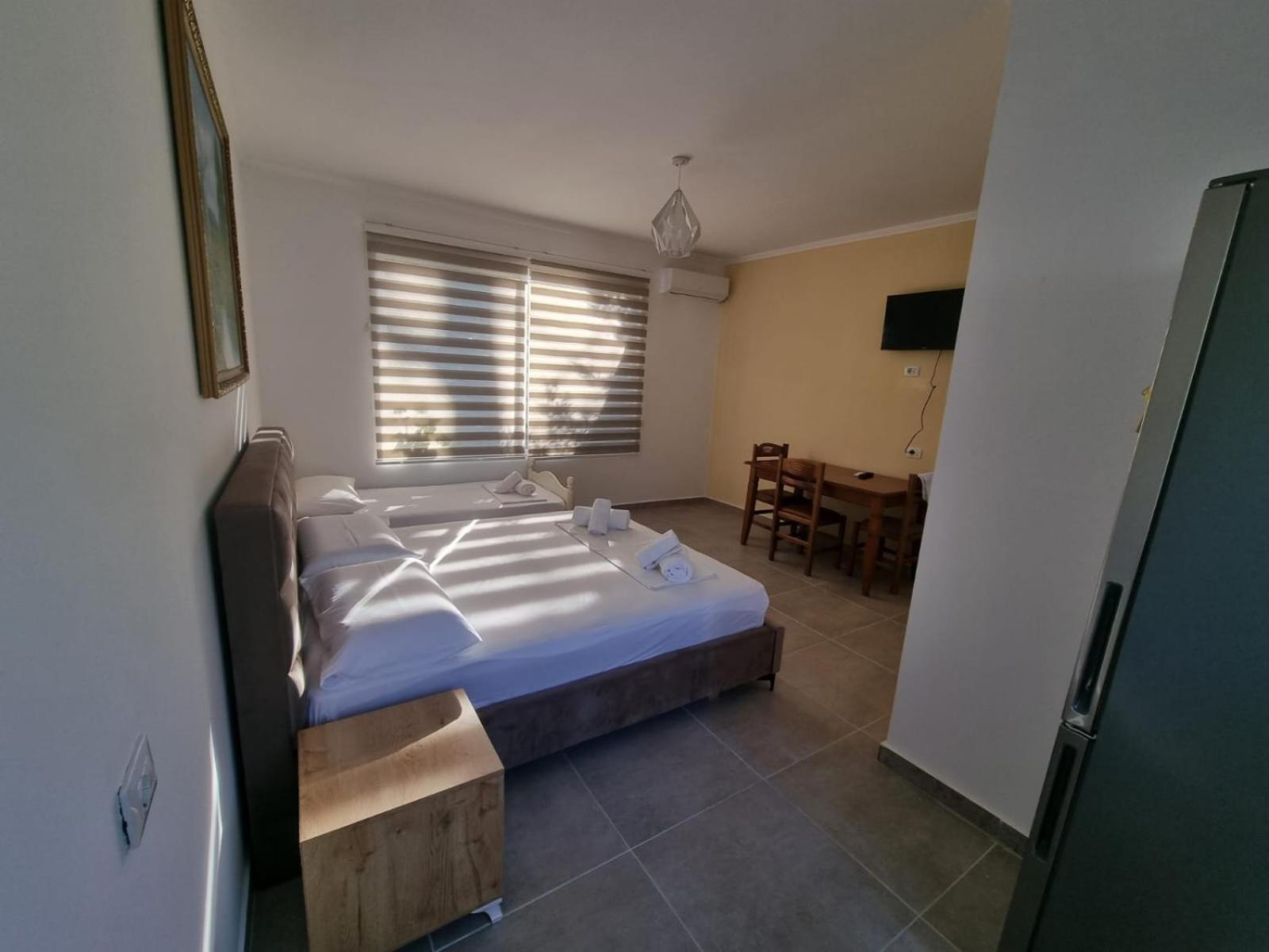 Apartamento Dhoma Plazhi Agimi *